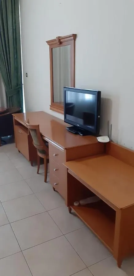 Platinum Hotel Apartments 阿布扎比 2*,